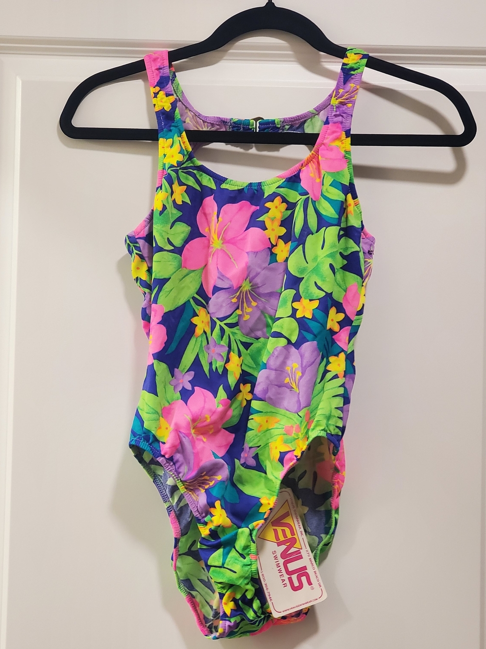 NWT DEADSTOCK VINTAGE VENUS Bright Floral One-Piece Swimsuit, **VINTAGE Size M**